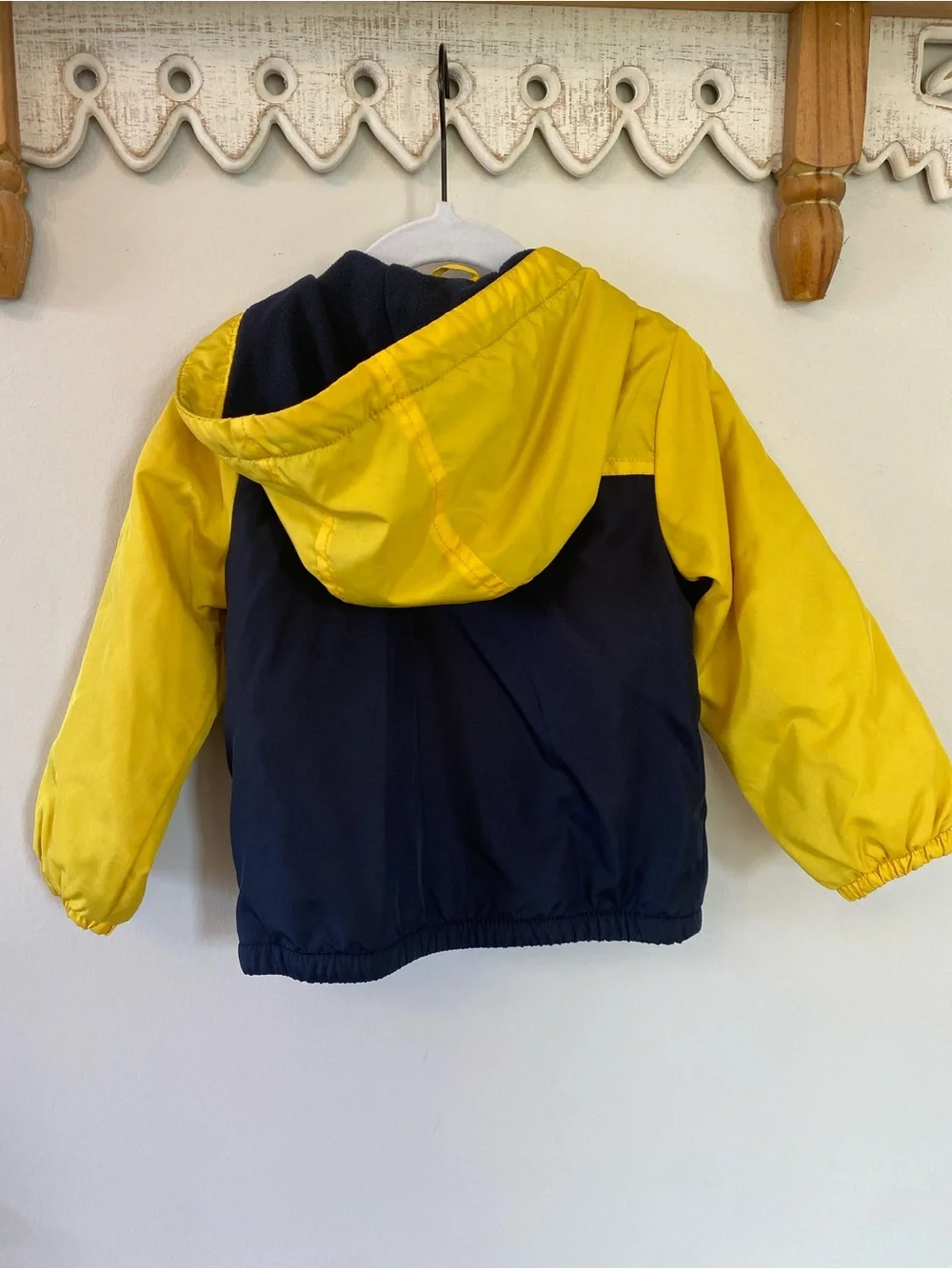OshKosh B’gosh Vintage Colorblock Hooded Windbreaker Jacket with fleece lining.